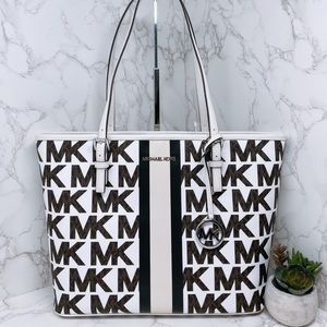 Michael Kors Medium Carryall Tote